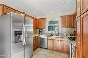 22 Forman Ln, Manalapan Township, NJ 07726 - Photo 7