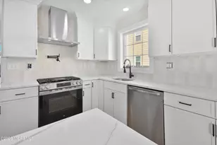 715 Stuyvesant Ave, Lyndhurst Township, NJ 07071 - Photo 11