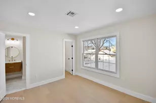 715 Stuyvesant Ave, Lyndhurst Township, NJ 07071 - Photo 17