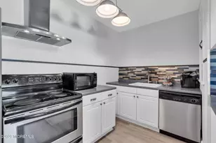 242 Pennsylvania Ave, Pine Beach, NJ 08741 - Photo 15