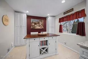 316 Middlewood Rd, Middletown, NJ 07748 - Photo 17