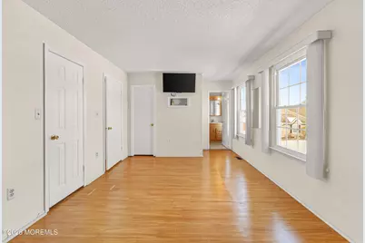 19 Sloop Square, Freehold, NJ 07728 - Photo 17