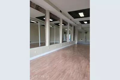 21 Main Street, Eatontown, NJ 07724 - Photo 9