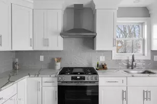 723 Monmouth Pkwy, North Middletown, NJ 07748 - Photo 7