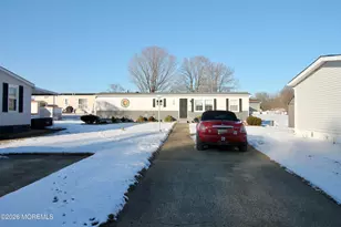 509 Rosalind Rd, Freehold, NJ 07728 - Photo 5