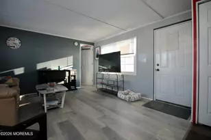 509 Rosalind Rd, Freehold, NJ 07728 - Photo 9