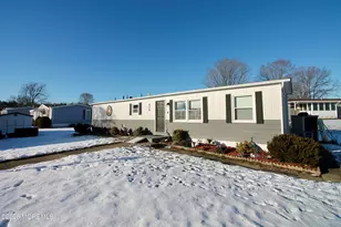 509 Rosalind Rd, Freehold, NJ 07728 - Photo 3