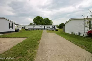509 Rosalind Rd, Freehold, NJ 07728 - Photo 3
