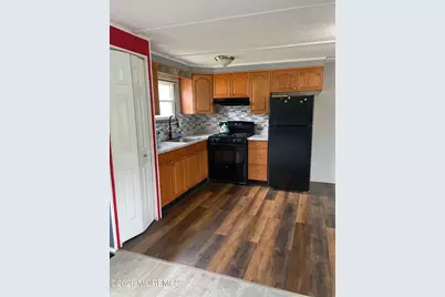 509 Rosalind Road, Freehold, NJ 07728 - Photo 11