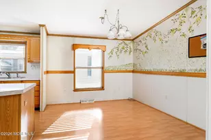 405 Maplehurst Ct, Manchester Township, NJ 08759 - Photo 7