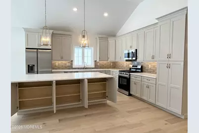 10 1/2 Johnson Avenue, Matawan, NJ 07747 - Photo 9