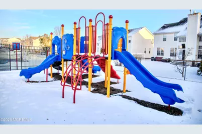 7 Leshyk Drive, Sayreville, NJ 08859 - Photo 19