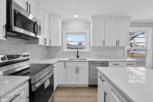 2 Van Gogh St, Toms River Township, NJ 08757 - Photo 11