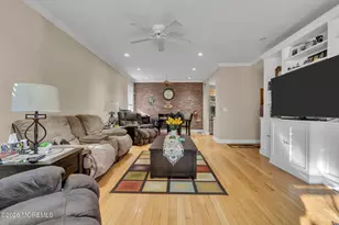 22 Franklin Pl, Morristown, NJ 07960 - Photo 9