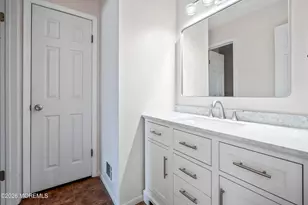 424 Middlewood Rd, Middletown, NJ 07748 - Photo 9