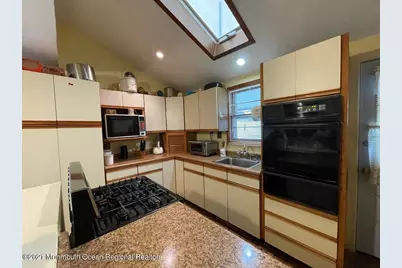 39 Lincoln Court, Keansburg, NJ 07734 - Photo 7