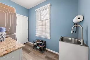 1090 Ridge Ave, Manahawkin, NJ 08050 - Photo 25