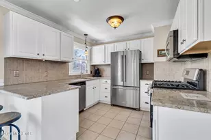 21 Cliffwood Dr, Neptune Township, NJ 07753 - Photo 7