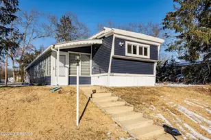 137 Oak Dr, Manchester Township, NJ 08759 - Photo 1