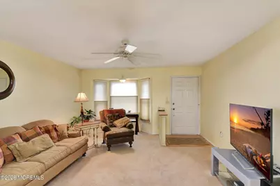 72 Carriage Lane, Englishtown, NJ 07726 - Photo 5