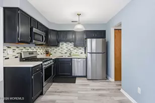 14 Holmes Ct, Freehold, NJ 07728 - Photo 11