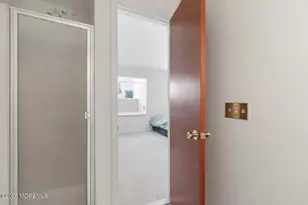 14 Holmes Ct, Freehold, NJ 07728 - Photo 21