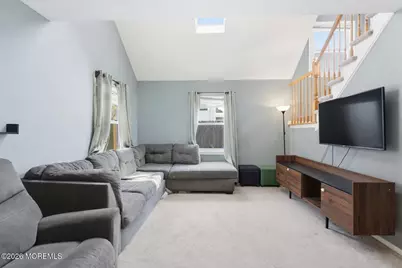 14 Holmes Court, Freehold, NJ 07728 - Photo 7