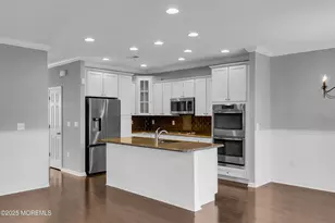 308 Princeton Court, Shrewsbury, NJ 07702 - Photo 19