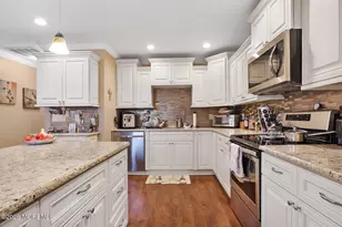 112 Pilatus Platz, Freehold, NJ 07728 - Photo 11