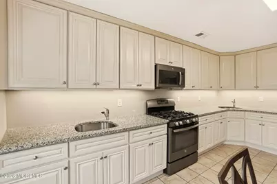 50 Charming Way, Lakewood, NJ 08701 - Photo 7