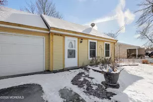 74 Sheffield Pl, Southampton, NJ 08088 - Photo 3