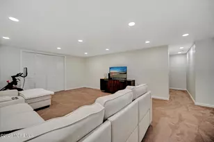 3503 Scarecrow Ct, Freehold, NJ 07728 - Photo 17