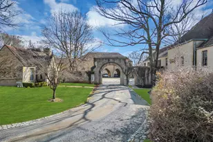 310 Cooper Rd, Red Bank, NJ 07701 - Photo 3