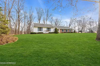 7 Flora Drive, Holmdel, NJ 07733 - Photo 3