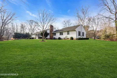 7 Flora Drive, Holmdel, NJ 07733 - Photo 5