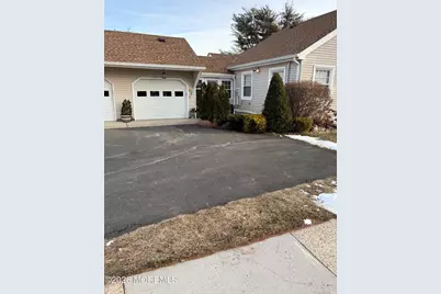 30 Plaza De Las Flores #A, Freehold, NJ 07728 - Photo 7