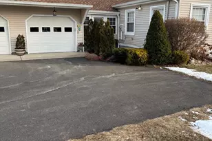 30 Plz de Las Flores, Freehold, NJ 07728 - Photo 7