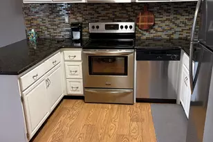 30 A Plz de Las Flores, Freehold, NJ 07728 - Photo 9