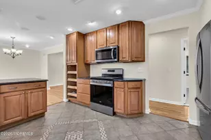 1613 Beacon St, Toms River Township, NJ 08757 - Photo 7