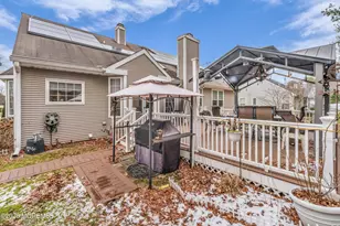 19 Crown Cir, Lakewood, NJ 08701 - Photo 3