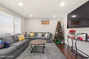 17 Bass Pl, Howell Township, NJ 07731 - Photo 5