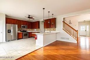 10 Hemingway Ln, Columbus, NJ 08022 - Photo 5