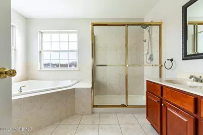 10 Hemingway Lane, Columbus, NJ 08022 - Photo 25