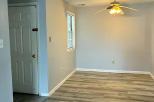 419 Hancock Pl, Morganville, NJ 07751 - Photo 5