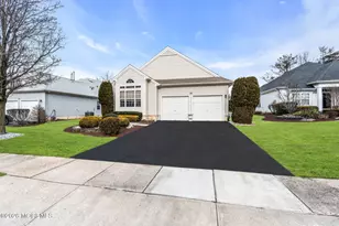 23 Derry Meeting Dr, Manalapan Township, NJ 07726 - Photo 5