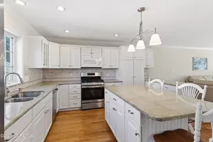 21 Jersey City Ave, Lavallette, NJ 08735 - Photo 19