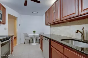 59 Amberly Dr, Manalapan Township, NJ 07726 - Photo 3