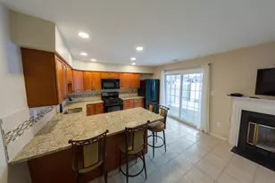 291 Stratford Pl, Morganville, NJ 07751 - Photo 5