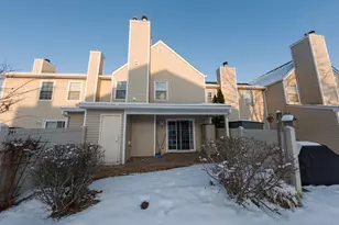 291 Stratford Pl, Morganville, NJ 07751 - Photo 3