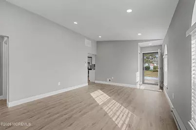 32 Carnaby Close, Freehold, NJ 07728 - Photo 11